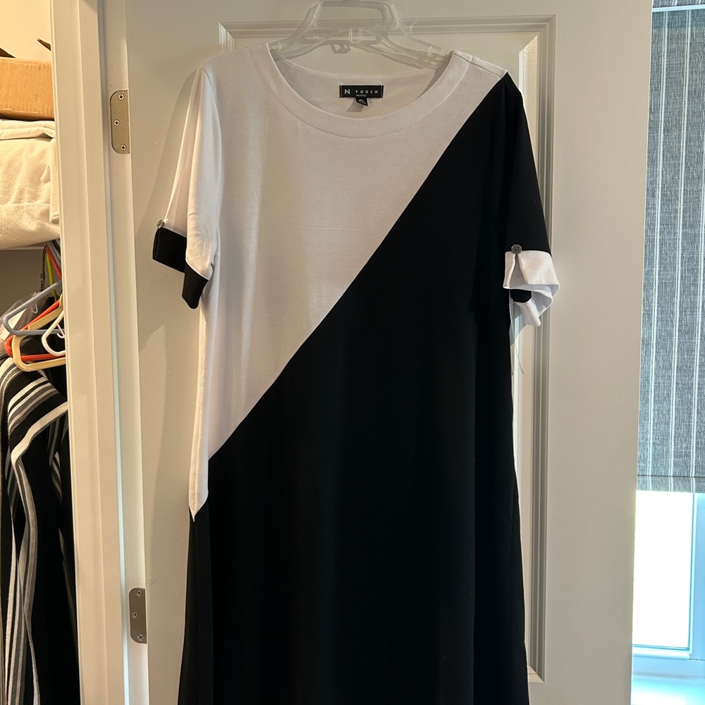 Black and White Colorblock Dress Petite L - NWT